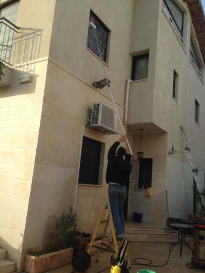 שירות ניקוי חלונות בתל אביב